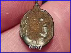 16 hundreds stunning bronze religious pendant. Please read description. LA172k
