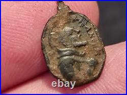16 hundreds stunning bronze religious pendant. Please read description. LA172k