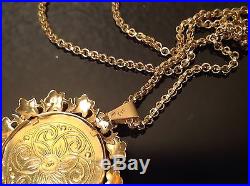 18K GOLD Religious Necklace HAND PAINTED MARY & BABY JESUS PENDANT vtg ANTIQUE