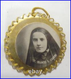 1930s antique religious catholic Saint Frances Xavier Cabrini 2nd cl relic 54549