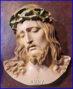 2 Antique Cast Wall Hanging Religious Jesus Christ And Virgin Mother Mary Bust 2 Antique Cast Wall Hanging Religious Jesus Christ And Virgin Mother Mary Bust