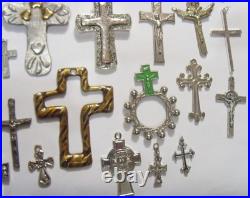 32 vintage crucifix cross pendant catholic Christian religious lot EL1148