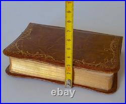 Antique 1924 French Missel de la Vie de Jésus-Christ Leather Gold Gilt Edges