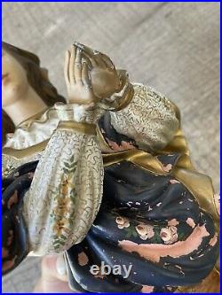 Antique Beautiful Virgin Mary religious statue, Christian Home Decor, Leaf Hands