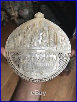 Antique Carved Chinese Intrest Holy Religious Mary Jesus Mother Of Pearl Plaque