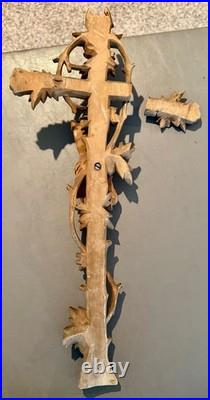Antique German Black Forest Wood Cross Hand Carved Crucifix Religious Art 18.75