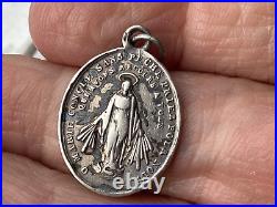 Antique Miraculous Medal Silver Vachette before 1839. Religious