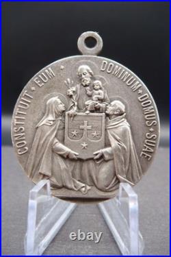 Antique Our Lady of Mount Carmel & St. Joseph Domus Suae Catholic Medal
