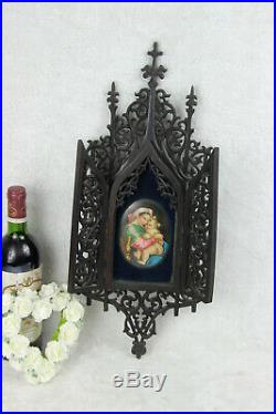 Antique religious black forest wood carved gothic porcelain madonna medaillon