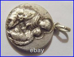 Antique religious catholic Saint Anthony relic touched tongue pendant 54878