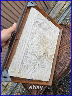 Antique religious chalkware plaque bas relief Ressurection christ wood frame