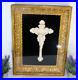 Antique-religious-wall-plaque-meerschaum-crucifix-behind-glass-rare-01-pu