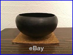 Buddhist artIron bowl for Monk's religious mendicancyEdo Very rare