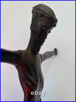 C. 1950. AFRICAN OLD MASTER JESUS CHRIST WITH A CROWN OF THORNS. ANTIQUE. 30 cm C. 1950. AFRICAN OLD MASTER JESUS CHRIST WITH A CROWN OF THORNS. ANTIQUE. 30 cm