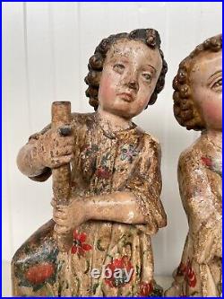 Exceptional pair of Antique Angels circa 1700