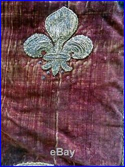 French antique 15th-century mediéval gothique tapestry embroidery religious scèn