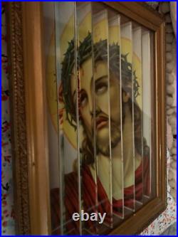Lenticular Religious Jesus Three Sided Antique Picture