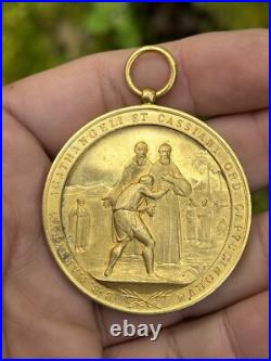 Medal Order Of The Capuchins & Catholic Religious & Gilded Bronze & 19th Century