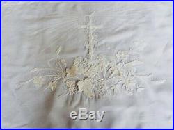 STUNNING! Altar Cover Mat Hand Embroidered French Antique / Vintage Religious