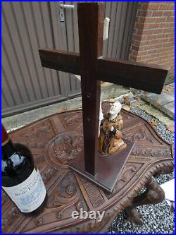 Vintage 70s Padre Pio praying Crucifix wood resin statue religious