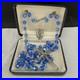 Vintage-Glass-Beaded-Rosary-Blue-AB-Pewter-Cross-Display-Box-34-01-yos