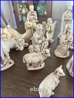 Vintage HOLLAND Mold Nativity Set Scene Ceramic Hand Painted 18 Piece